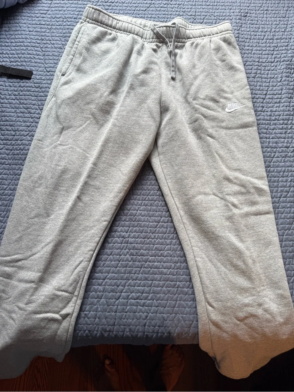 Nike Men’s Light Gray Fleece Joggers